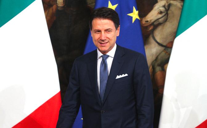 На фото: премьер-министр Италии Джузеппе Конте