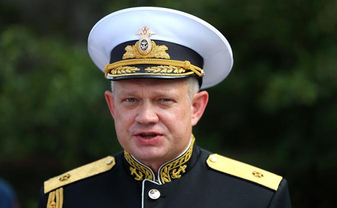 На фото: командующий Каспийской флотилией контр-адмирал Александр Пешков